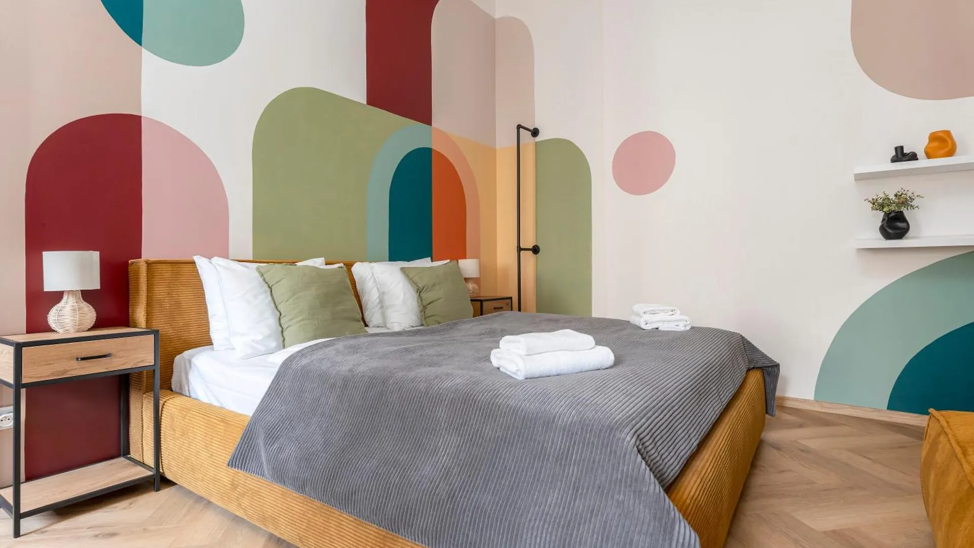 Oomph Apartments Prague 0*,