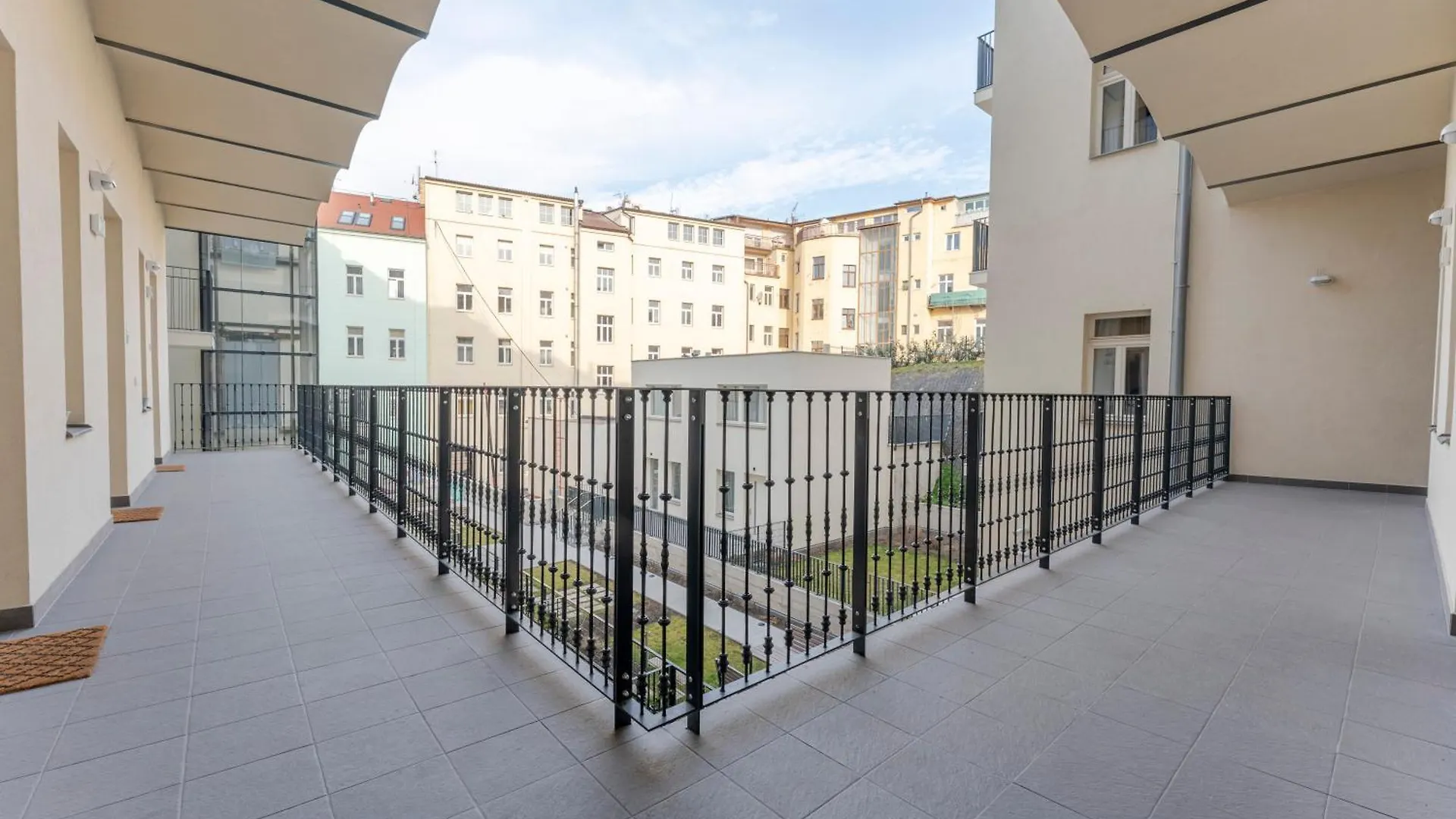 Oomph Apartments Prague Czech Republic