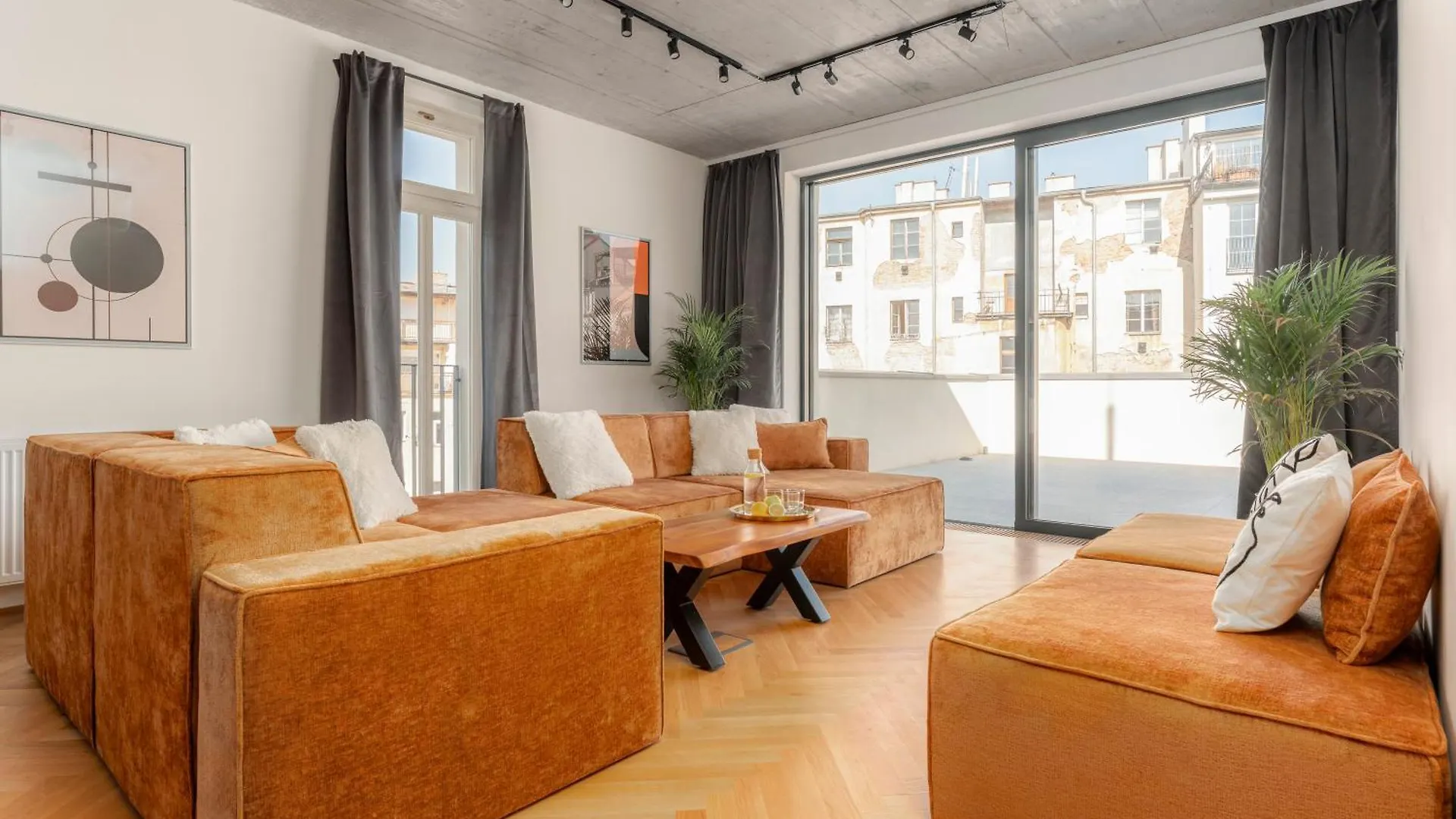Oomph Apartments Prague