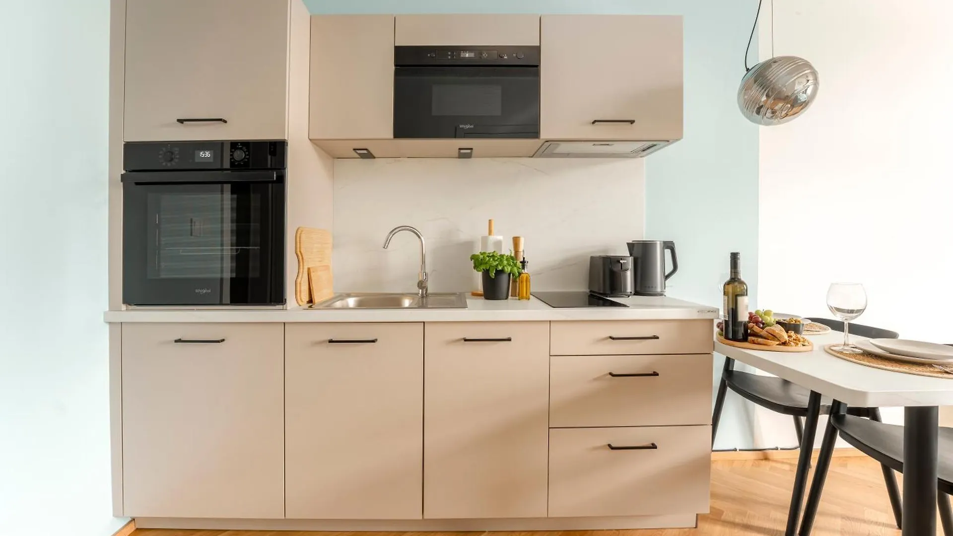 Oomph Apartments Prague