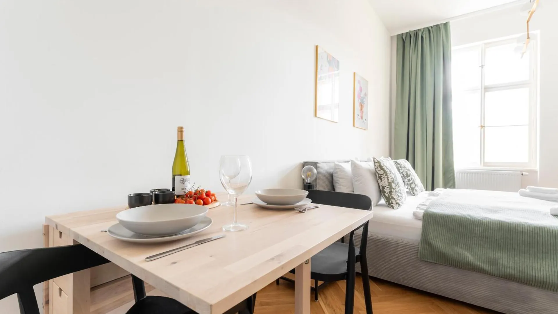 Oomph Apartments Prague