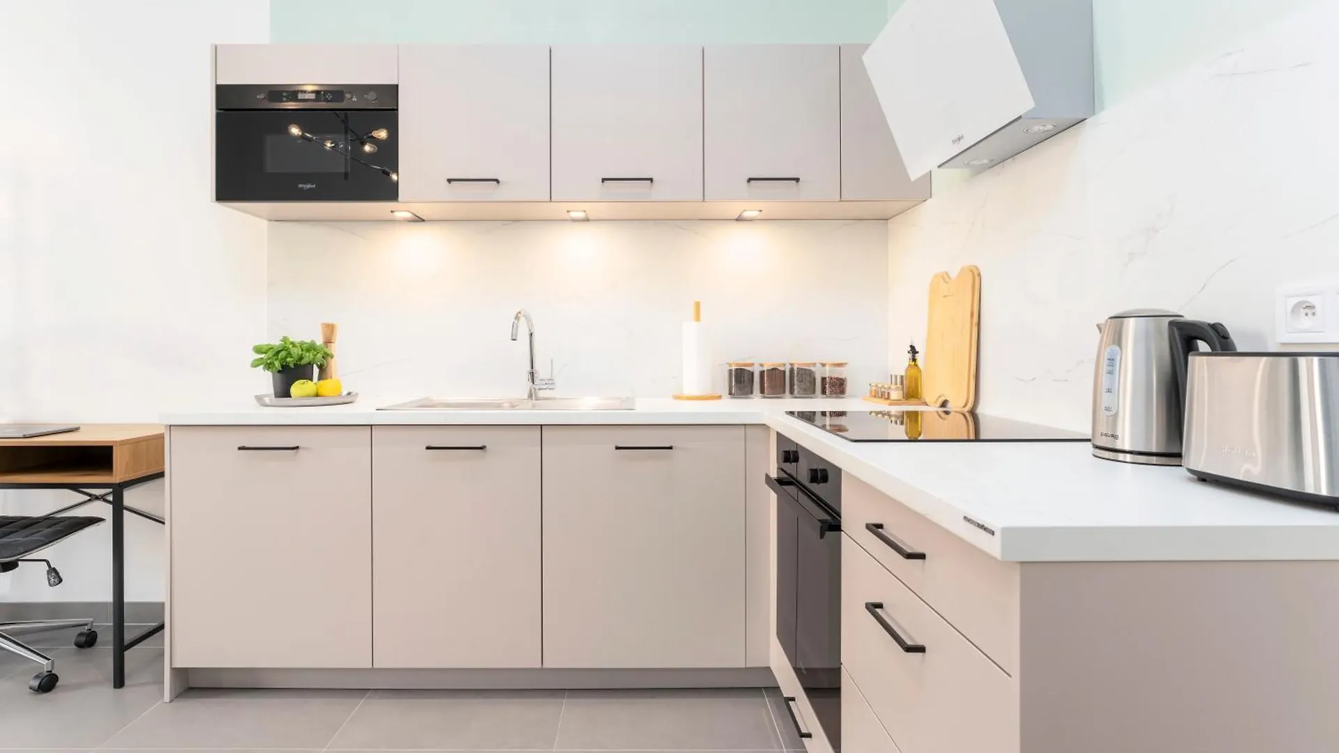 Oomph Apartments Prague