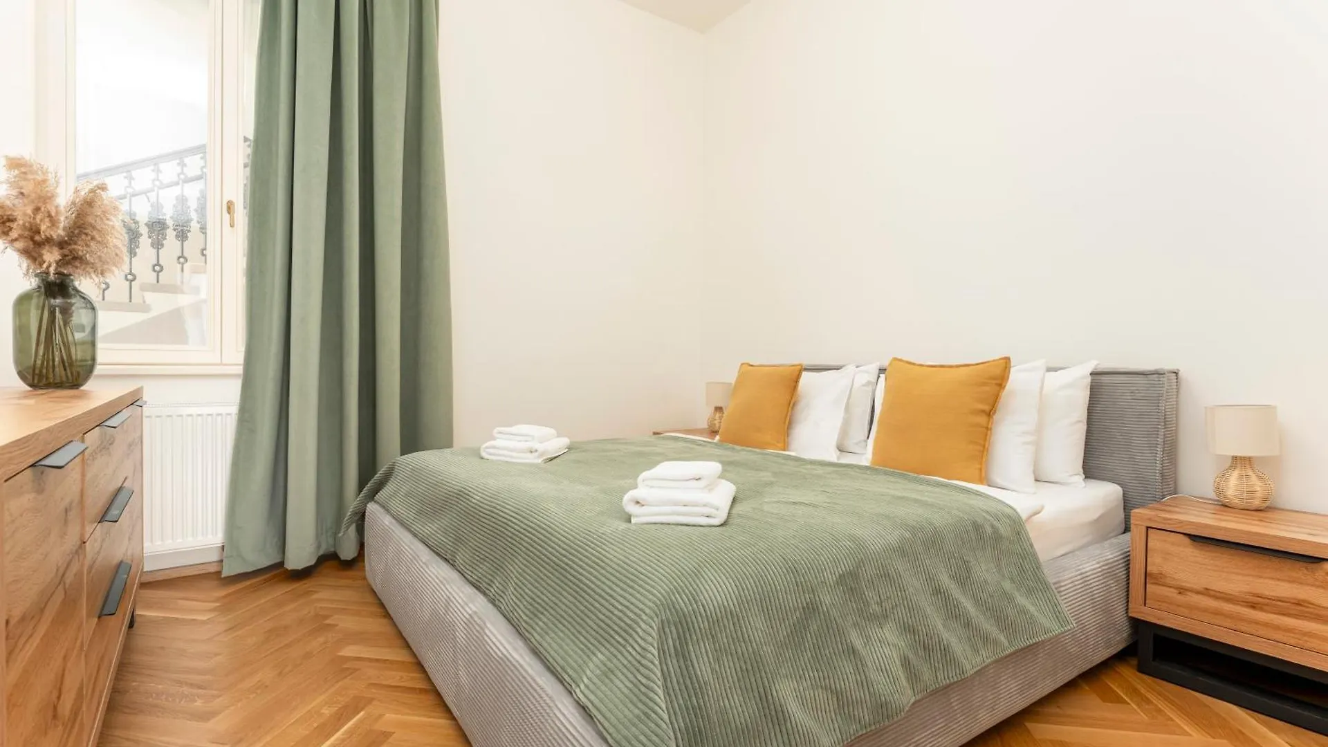Oomph Apartments Prague 0*,
