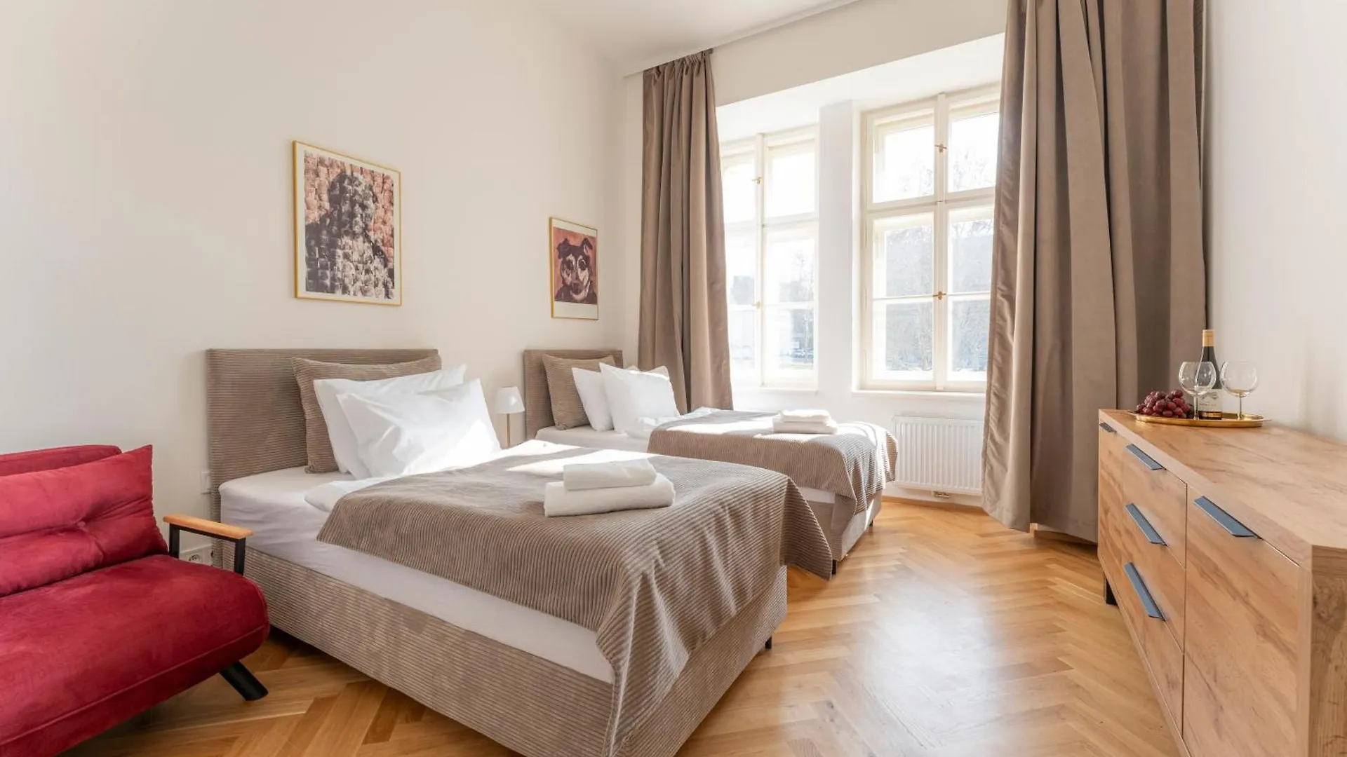 Oomph Apartments Prague